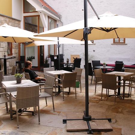 Hotel Am Markt Oebisfelde Bagian luar foto