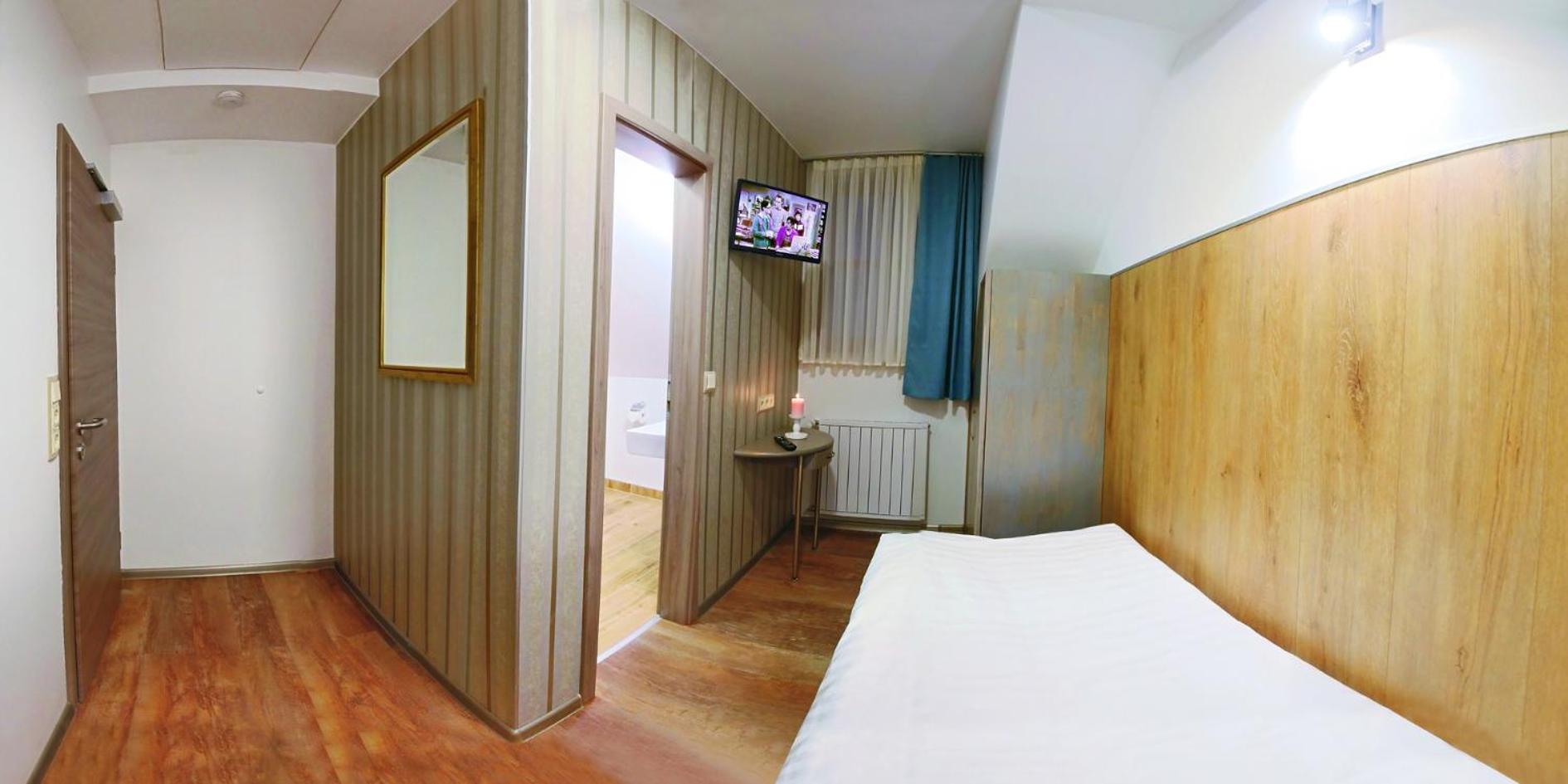 Hotel Am Markt Oebisfelde Bagian luar foto